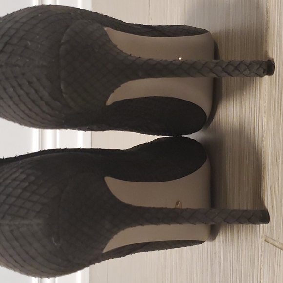 Sergio Rossi Black Booties Size 8 - Picture 5 of 10